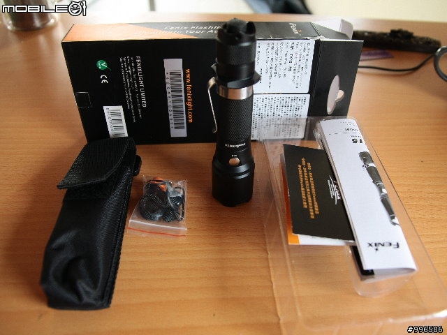 Fenix TK15開箱 同場加映Truvii手電筒光罩