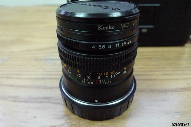 可請幫忙估照片中的mamiya 7ii 值多少錢嗎??