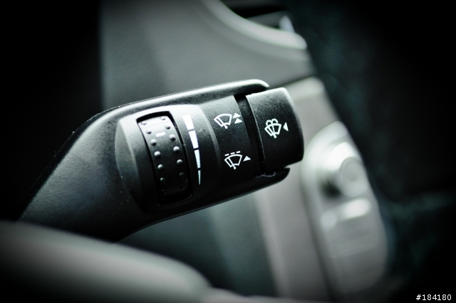 [開箱]Ford Focus 4D 豪華版
