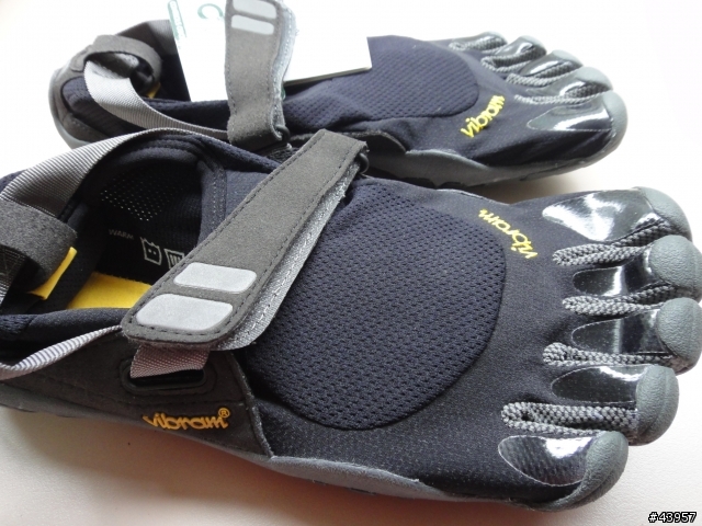 [開箱&心得分享]真的不是阿公耕田用的那種鞋呀! -Vibram FiveFingers TrekSport 五指鞋
