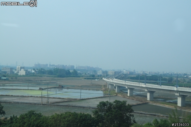 Luxgen SUV到左營→高鐵台南站→台鐵沙崙支線到台南市