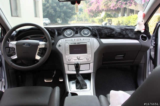 [不專業開箱文] 銀莽 Mondeo 2.0 TDCI 亂亂拍.....  (2012/05/02 柴莽登出 )