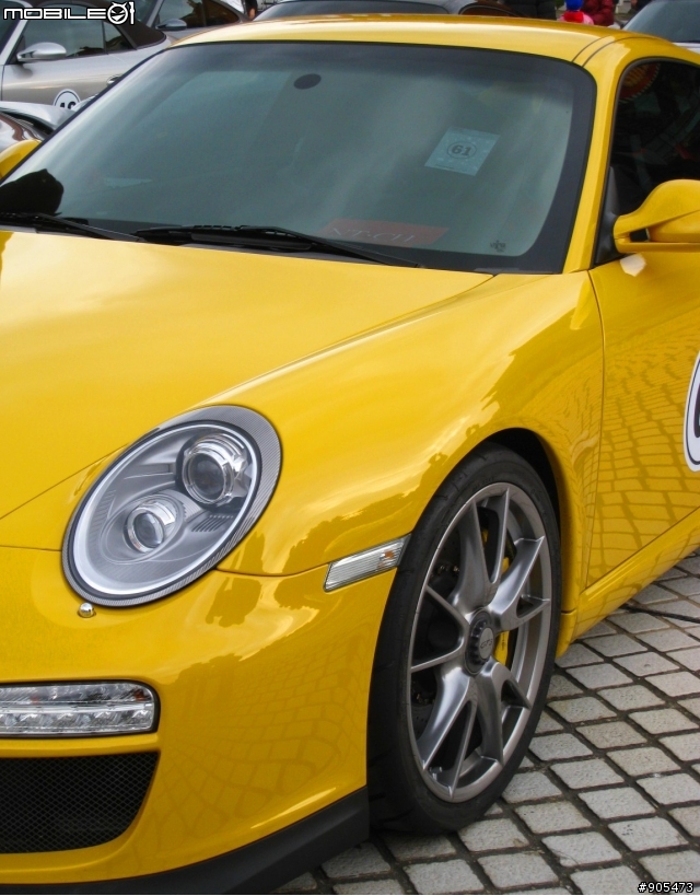 元旦-porsche