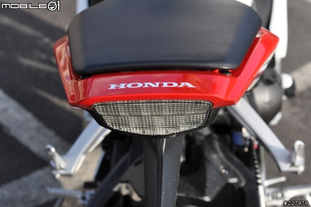 [低調的華麗] (照片更新)HONDA CBR1000RR HRC彩繪版