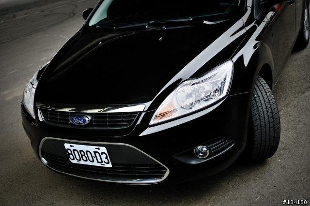 [開箱]Ford Focus 4D 豪華版