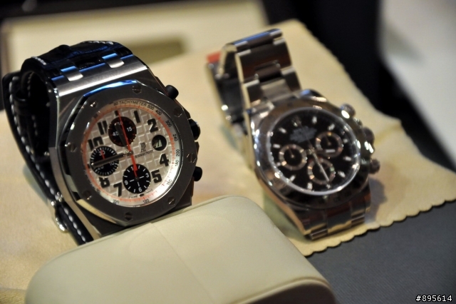 AP 愛彼 Royal Oak 皇家橡樹Offshore計時 白熊貓款開箱簍~
