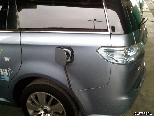LUXGEN電動車