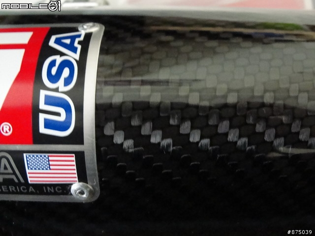 [開箱]Yoshimura TRC Carbon In 10'ER6F,更新聲浪檔