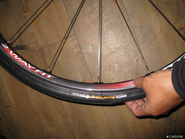 正新 路王(CST Road King)輕量防刺高壓公路胎測試