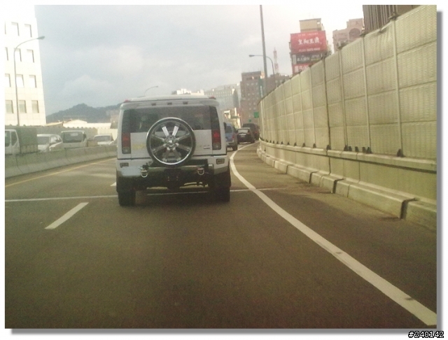 超大腳悍馬 Hummer