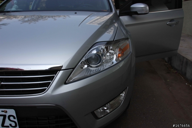[不專業開箱文] 銀莽 Mondeo 2.0 TDCI 亂亂拍.....  (2012/05/02 柴莽登出 )