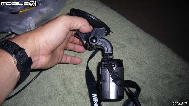 我的行車記錄"機"  NIKON P6000 + 熱靴+PDA架
