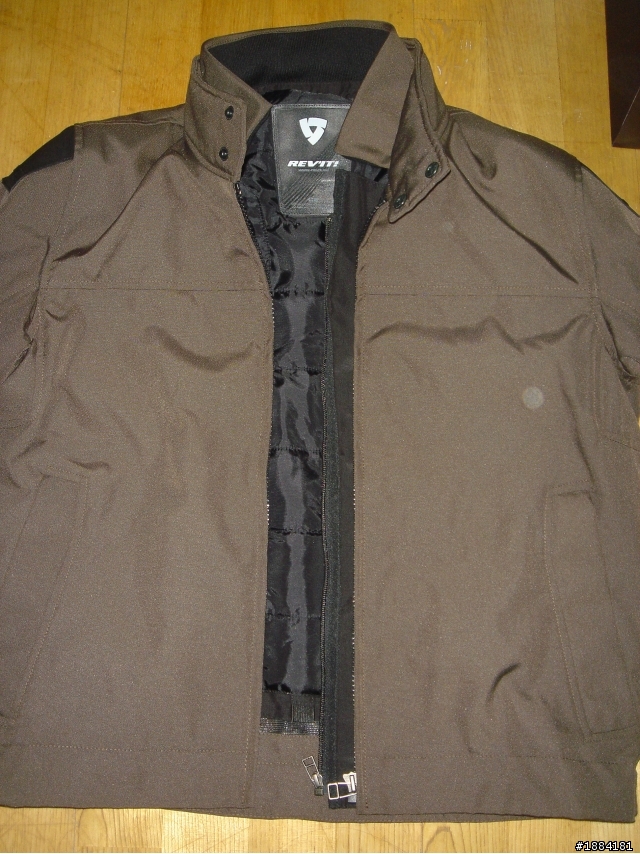 [開箱] Rev'it FJT101低調防摔衣