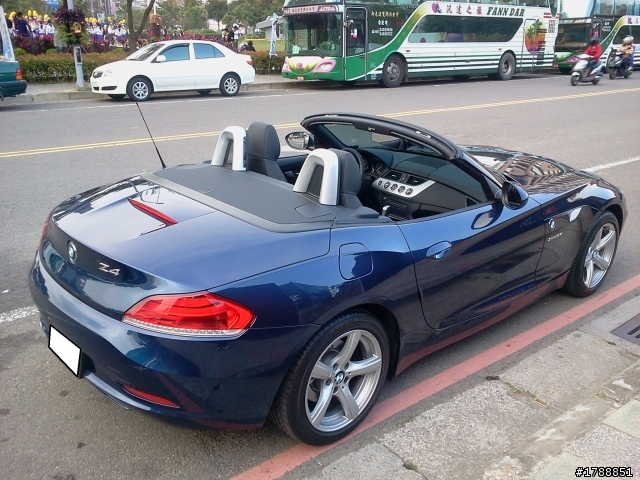 新手報到~兼 Z4 23i 不專業開箱文
