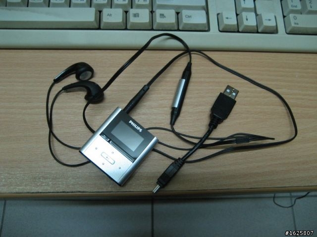[簡易開箱]PHILIPS RaGa MP3