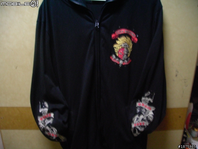 期待已久的衣服、褲子~