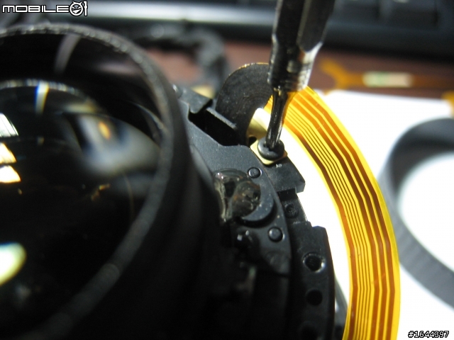 為 EFS 17-85mm IS USM 鏡頭的 Err99 解穴