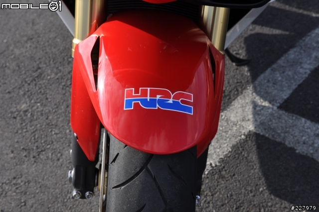 [低調的華麗] (照片更新)HONDA CBR1000RR HRC彩繪版