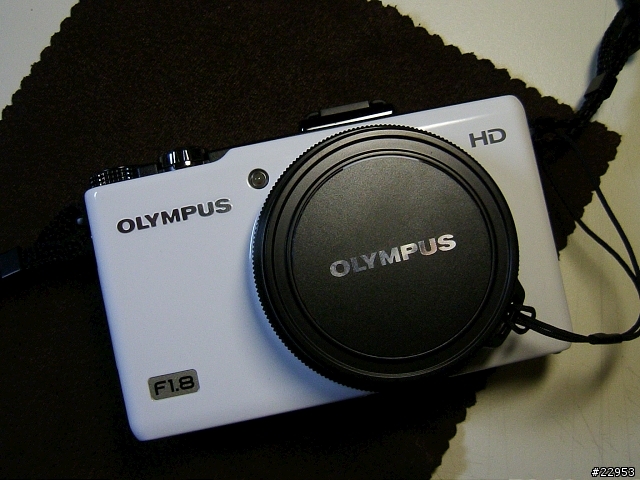 [開箱] Olympus XZ-1 機身細節+背帶綁法(2/1更新)