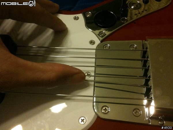 RockBand 3 Pro Guitar 讓你感受真實吉他的遊戲!!