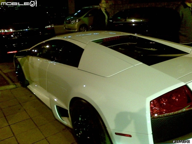 台北小巨蛋附近 巧遇 LP640