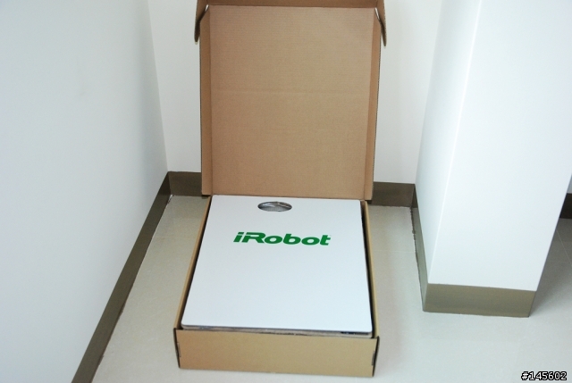 [開箱] 邁入機器人時代!   roomba~