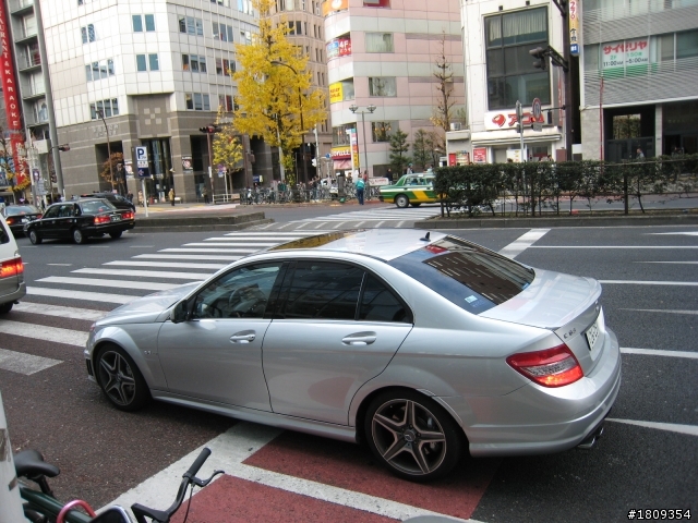 東京街頭巧遇C63AMG, S65 AMG Look 及 Enzo
