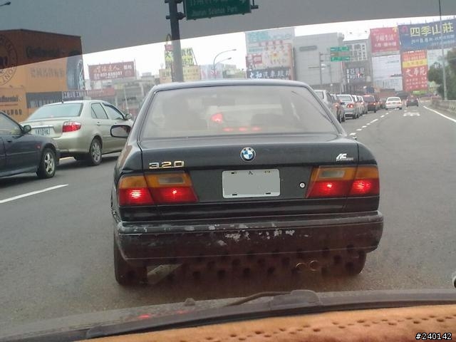 BMW 320 AC 改成霹靂馬