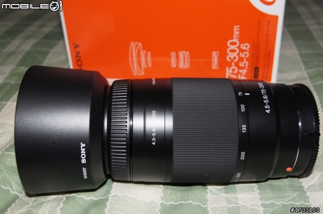 入手一支75-300的鏡頭把 SONY α33 變身成大砲