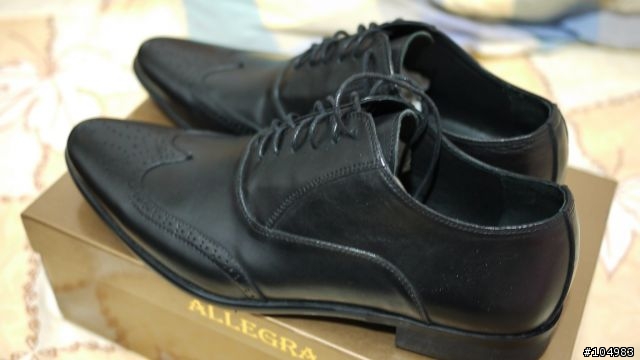 ALLEGREZZA 翼紋雕花皮鞋 簡單開箱