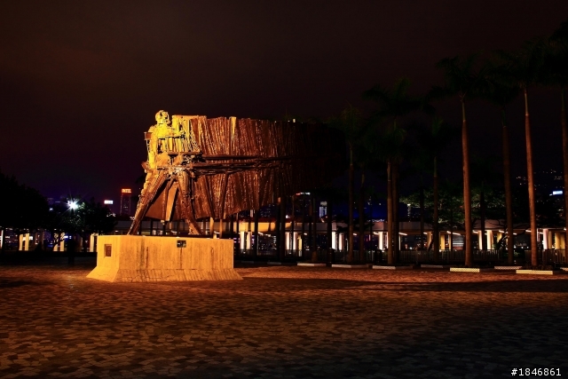 新手初拍夜景..求指點一下