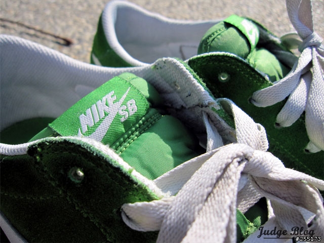 [開箱分享] NIKE  BRUIN SB 綠 麂皮 白勾