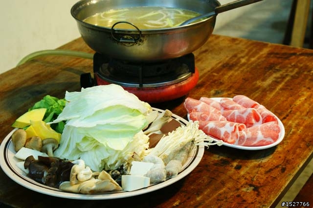 台南火鍋:【食記】阿舊火鍋(燒酒雞、桶仔雞)