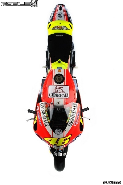羅西 2011 年 ducati dainese 最新配色 定裝