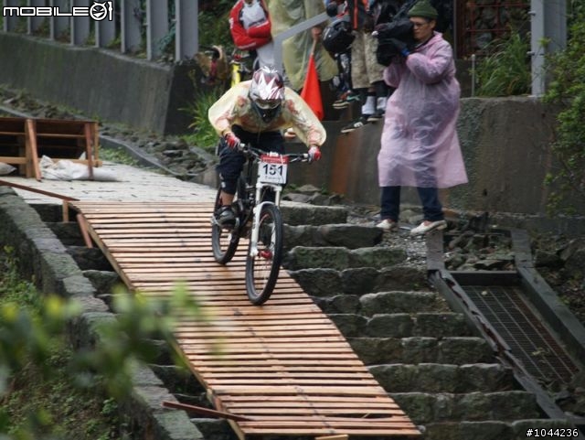 2011/01/08 Specialized 黃金小鎮精英下坡賽 照片