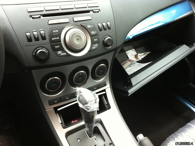 正11年式MAZDA3 2.0 5D 小藍開箱 (圖多)