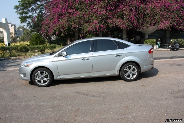[不專業開箱文] 銀莽 Mondeo 2.0 TDCI 亂亂拍.....  (2012/05/02 柴莽登出 )