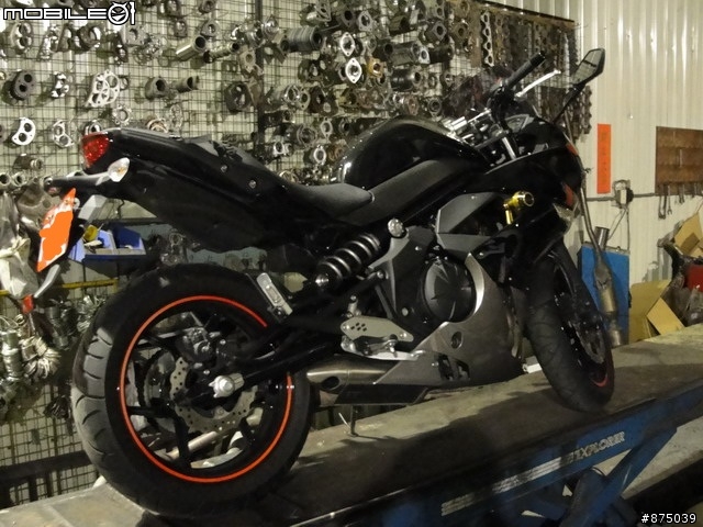 [開箱]Yoshimura TRC Carbon In 10'ER6F,更新聲浪檔