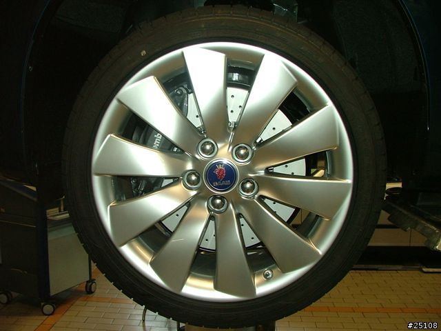 New 9-5 Aero 2.8TS XWD ALU105安裝 Brembo卡鉗