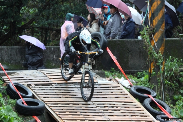 黃金小鎮城市下坡賽...照片分享