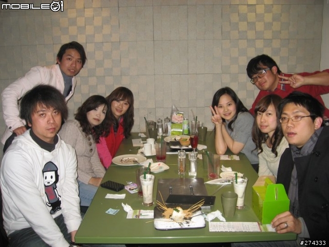 2011.1.8  生日宴會（開箱文）