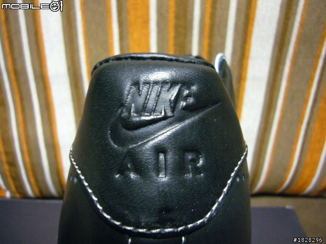 (開箱文)NIKE Air Force 1(有金牌的喔)