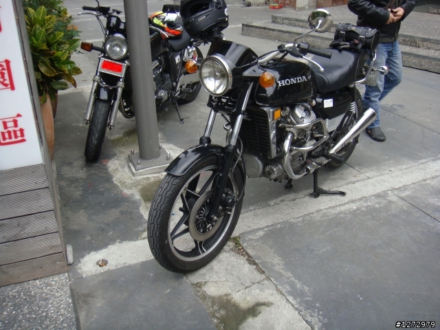 少見的大刀跟一些老車