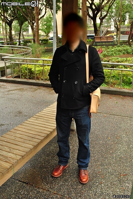 【原創手工皮件】(內部公開) 細皮嫩肉白皙皙 手工皮革郵差包