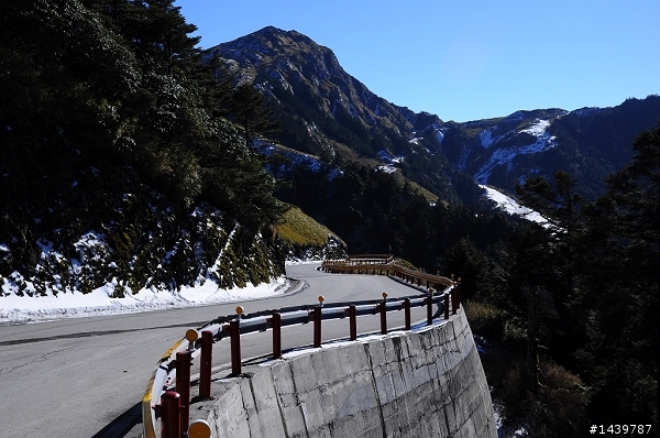 合歡山爆走兄弟在600km的旅程裡油0感動無價