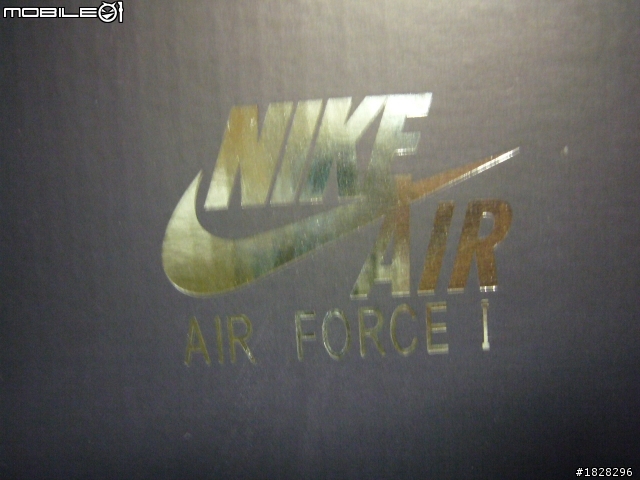 (開箱文)NIKE Air Force 1(有金牌的喔)