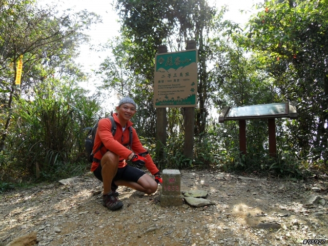 高雄--尾寮山步道. 4+2+11