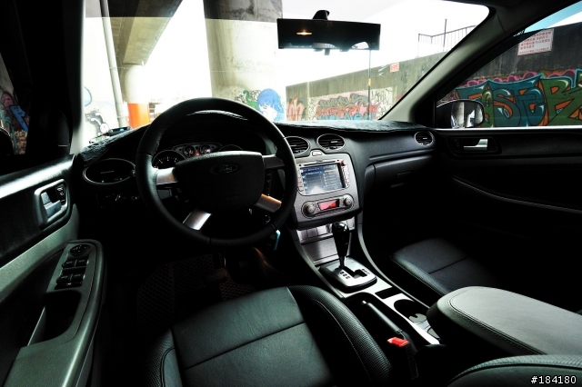 [開箱]Ford Focus 4D 豪華版