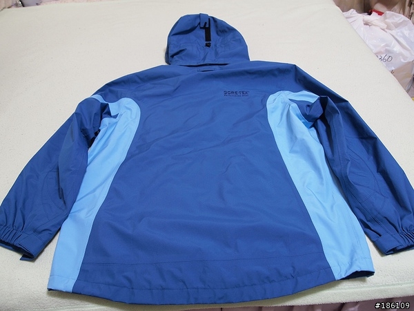 開箱！Hill Top 山頂鳥  Gore-Tex 狗鐵絲外套