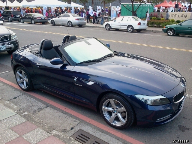 新手報到~兼 Z4 23i 不專業開箱文